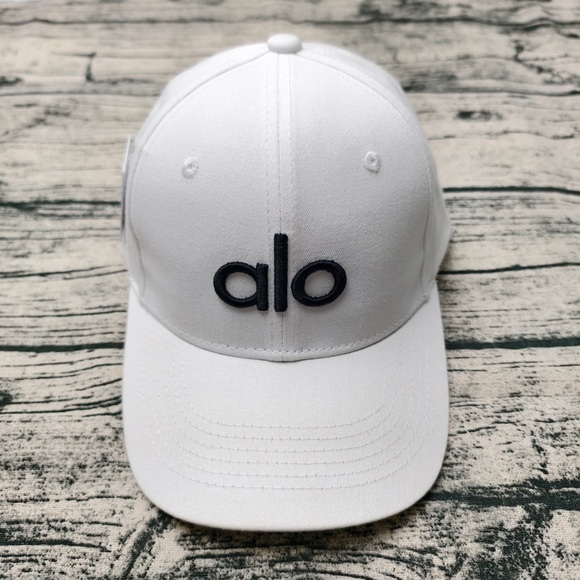 ALO Yoga Off-Duty Baseball Cap - Picture 2 of 5
